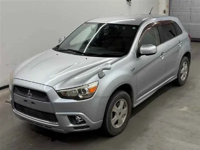 MITSUBISHI RVR