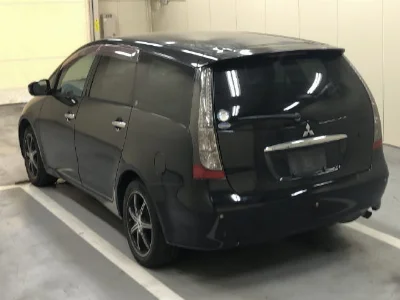 MITSUBISHI GRANDIS