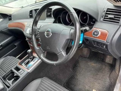 NISSAN FUGA