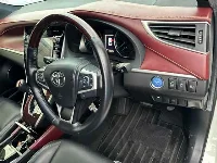 Цена авто Toyota Harrier с аукционов Японии, номер кузова AVU65W, пробег 122 000, оценка 8