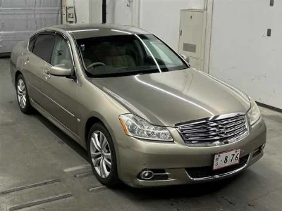 NISSAN FUGA