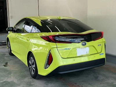TOYOTA PRIUS PHV