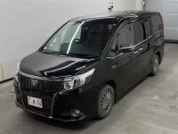 Цена авто Toyota Esquire с аукционов Японии, номер кузова ZWR80G, пробег 217 000, оценка 2