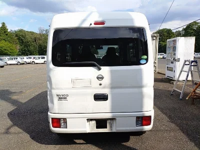 NISSAN CLIPPER VAN