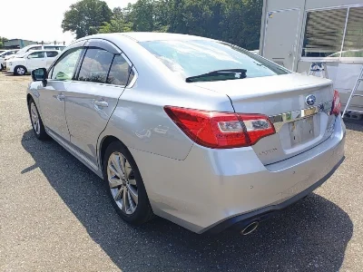SUBARU LEGACY B4