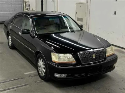 TOYOTA CROWN MAJESTA