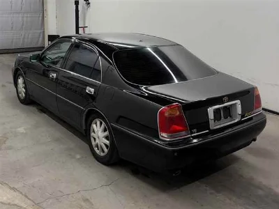 TOYOTA CROWN MAJESTA