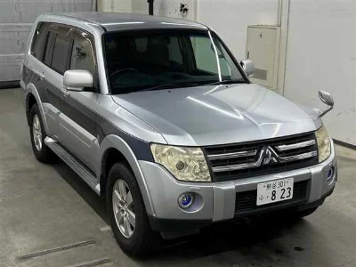 MITSUBISHI PAJERO