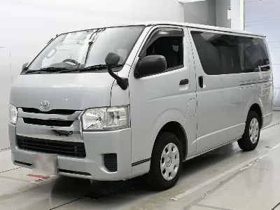 TOYOTA REGIUS VAN