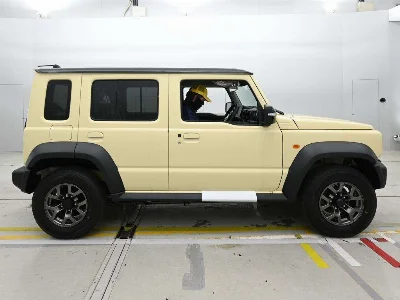 SUZUKI JIMNY NOMADE