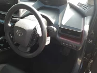 Цена авто Toyota Prius PHV с аукционов Японии, номер кузова MXWH61, пробег 50 000, оценка 3