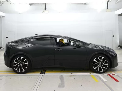 TOYOTA PRIUS PHV