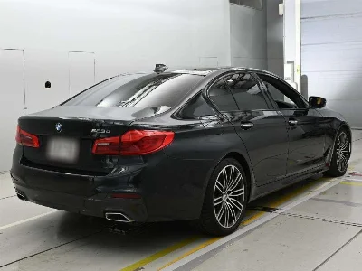 BMW 5 SERIES
