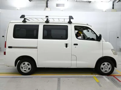 TOYOTA TOWN ACE VAN