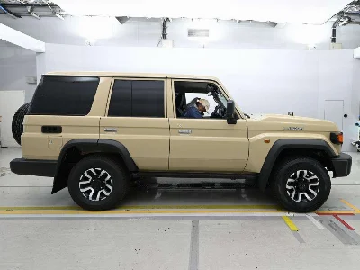 TOYOTA LAND CRUISER