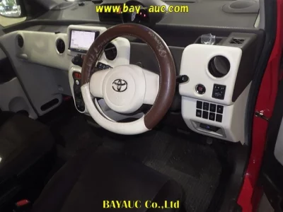 TOYOTA SPADE