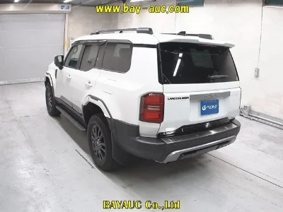 TOYOTA LAND CRUISER 250
