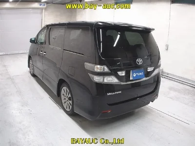 TOYOTA VELLFIRE