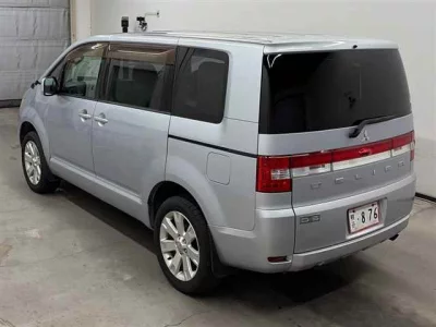 MITSUBISHI DELICA D5