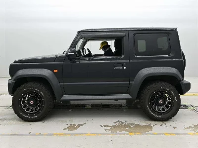 SUZUKI JIMNY SIERRA