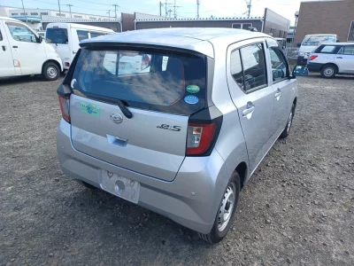 DAIHATSU MIRA E S