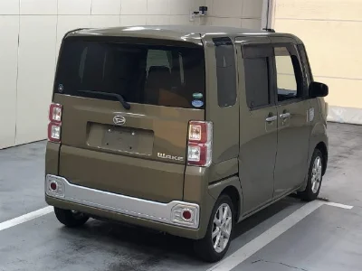 DAIHATSU WAKE