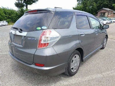 HONDA FIT SHUTTLE