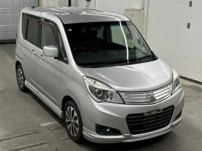 MITSUBISHI DELICA D2