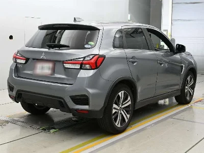 MITSUBISHI RVR