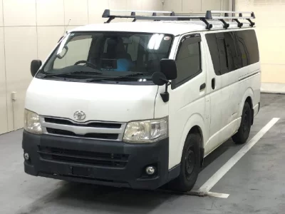 TOYOTA HIACE VAN