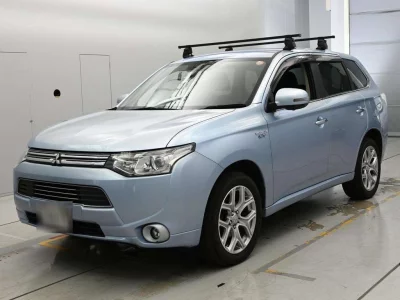 MITSUBISHI OUTLANDER PHEV
