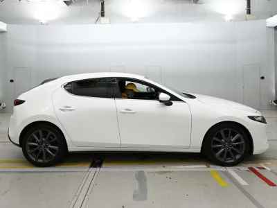 MAZDA MAZDA3 FASTBACK