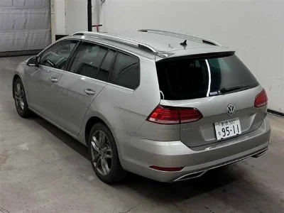 VOLKSWAGEN GOLF VARIANT