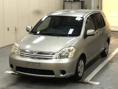 TOYOTA RAUM