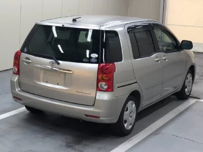 TOYOTA RAUM