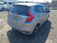 Цена авто Honda Fit с аукционов Японии, номер кузова GP6, пробег 65 000, оценка 8