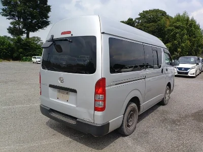 TOYOTA REGIUS ACE VAN