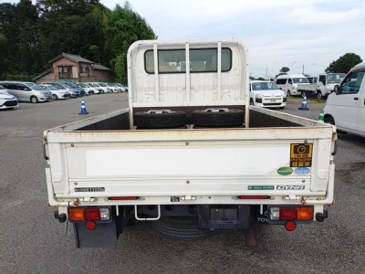 TOYOTA DYNA