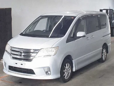NISSAN SERENA