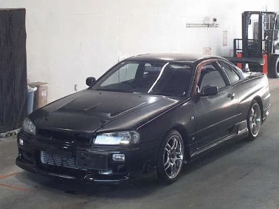 NISSAN SKYLINE