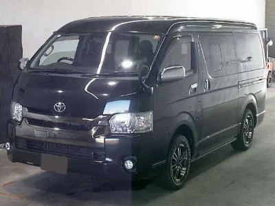 TOYOTA HIACE VAN