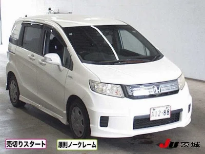 HONDA FREED SPIKE