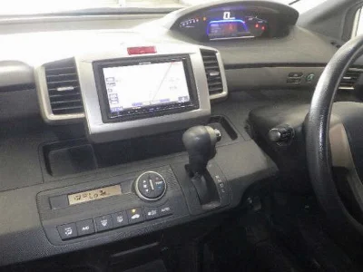 HONDA FREED SPIKE