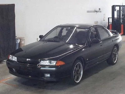 NISSAN SKYLINE