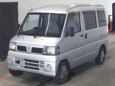 NISSAN CLIPPER VAN