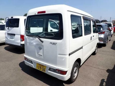 DAIHATSU HIJET VAN