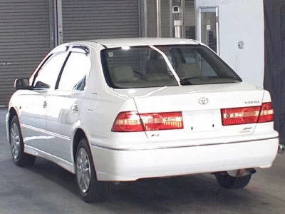 TOYOTA VISTA