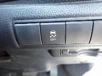 Цена авто Toyota Corolla Hatchback с аукционов Японии, номер кузова ZWE219H, пробег 24 000, оценка 8