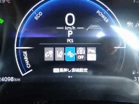 Цена авто Toyota Corolla Hatchback с аукционов Японии, номер кузова ZWE219H, пробег 24 000, оценка 8