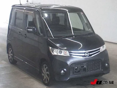 NISSAN ROOX